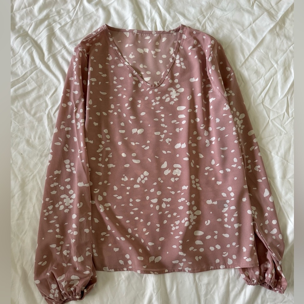 SHEIN LUNE V-neck Allover Print Blouse. Size M.